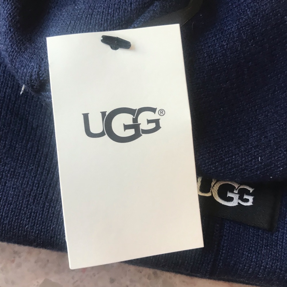 UGG Oversize Cuff Beanie Navy NEW Wool Blend - Picture 2 of 5